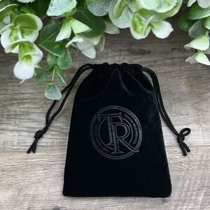 Things Remembered TR Jewelry Pouch Black Velvet Style Bag
